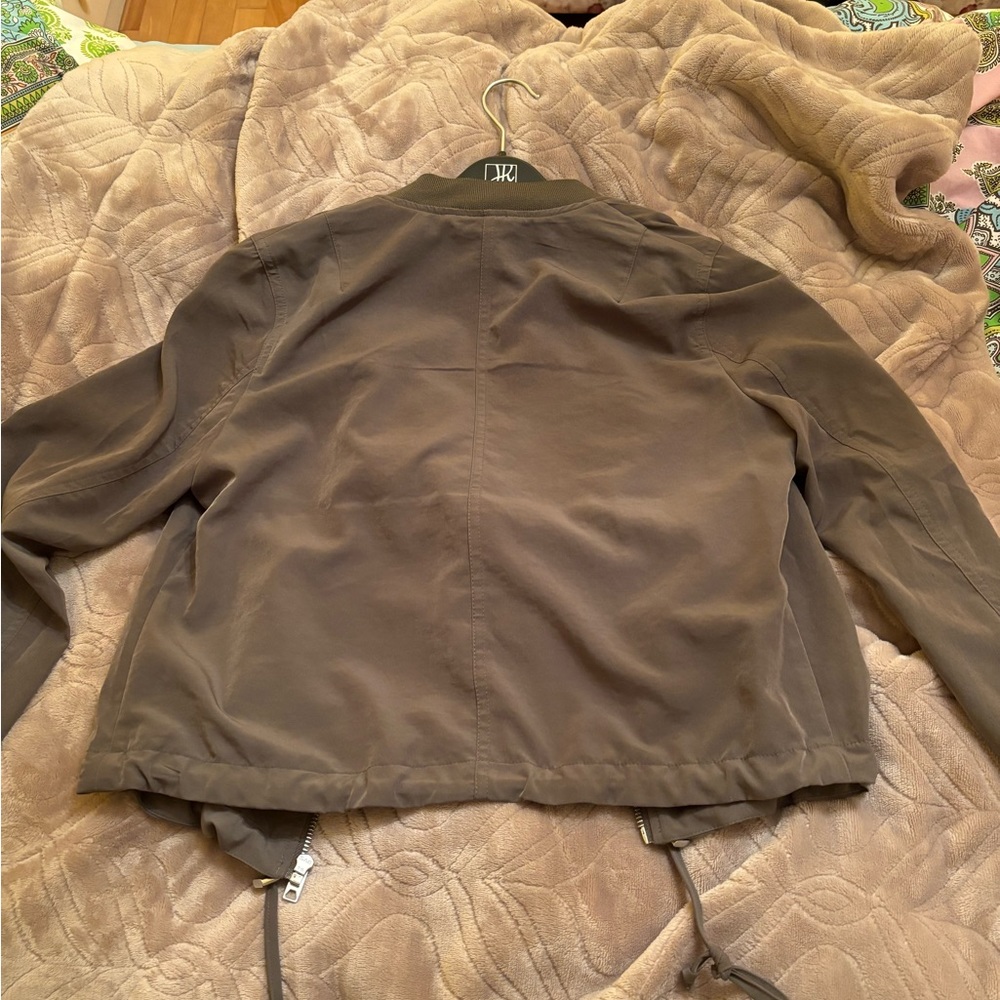 Light bomber jacket - Picture 3 of 3